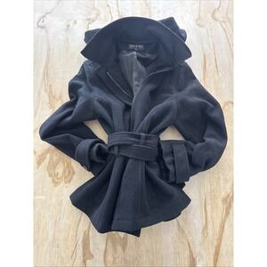 Braeton Black Wool Removable‎ Hood Short Front Tie Jacket Side S
